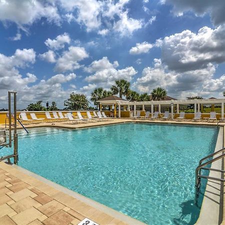 Home In The Villages With Lanai And Private Hot Tub! Экстерьер фото